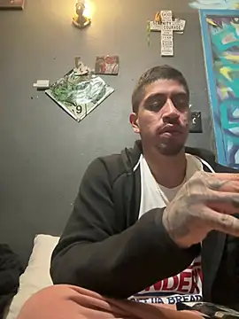 busnfatnutsLildee online show from April 2026 09:21:01 AM