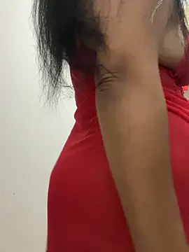 lara9Qouin online show from September 2025 09:15:02 PM