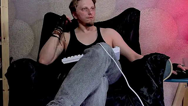 Vincent Hardman online show from February 2026 08:15:02 AM