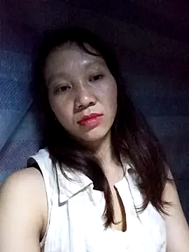 Snapshot of bonnie-00 chatting on November 2025 02:04:01 PM bonnie-00 online show from November 2025 02:04:01 PM