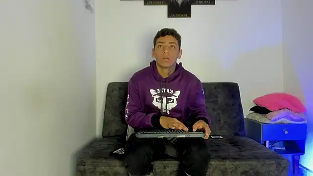 maykel and mike online show from January 2026 02:00:01 PM