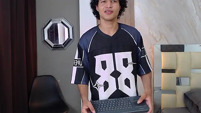 Snapshot of fire_drako_ chatting on March 2026 04:13:02 PM fire drako online show from March 2026 04:13:02 PM