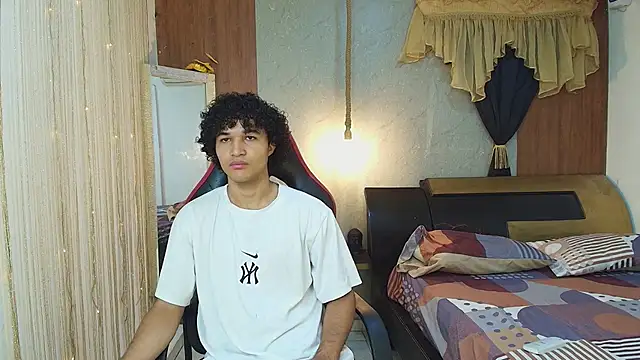 Snapshot of fire_drako_ chatting on March 2026 06:20:01 AM fire drako online show from March 2026 06:20:01 AM