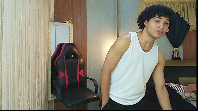 Snapshot of fire_drako_ chatting on March 2026 05:44:01 AM fire drako online show from March 2026 05:44:01 AM