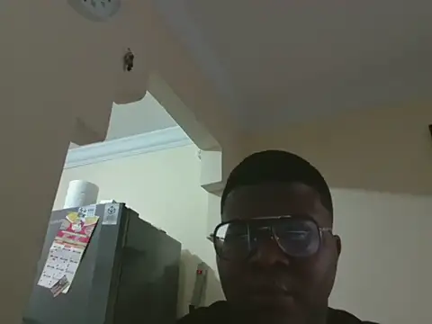 Elsuave28 online show from April 2026 11:02:01 PM