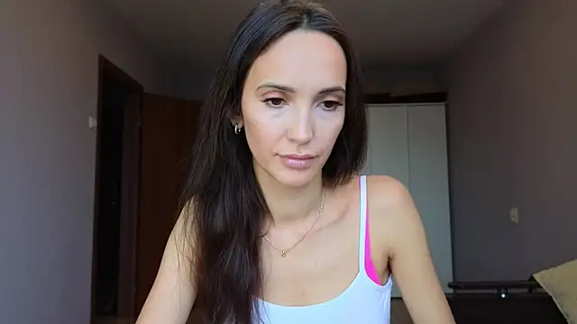 Lillian-Clark online show from October 2025 08:03:01 AM