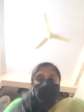 Snapshot of Sowjanya-telugu chatting on December 2025 06:14:01 PM Sowjanya-telugu online show from December 2025 06:14:01 PM