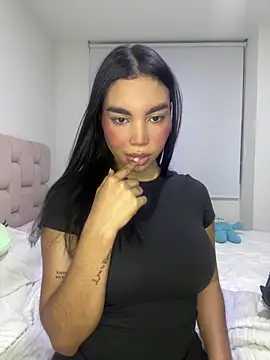 karolaalcendra online show from March 2026 11:29:02 PM