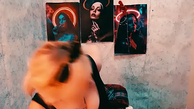 EmmaCat  online show from March 2026 05:11:01 AM