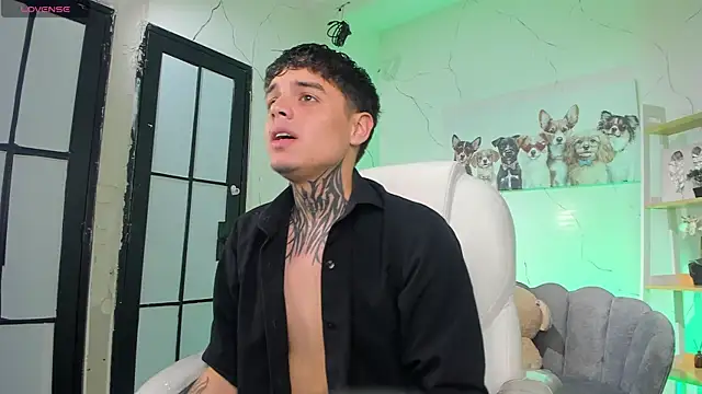 Declan-Fox online show from November 2025 05:39:02 AM