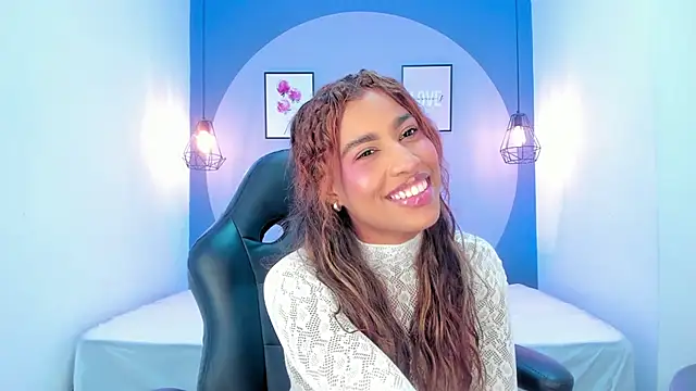 selena monroy online show from October 2025 01:23:02 PM