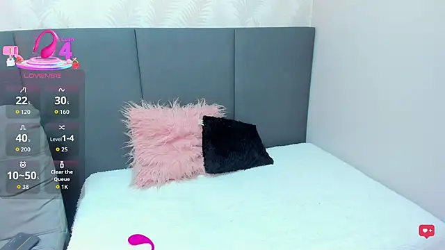 VivianSantana1 online show from November 2025 12:16:01 PM