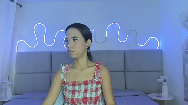 Anntonellaa online show from November 2025 12:18:02 PM