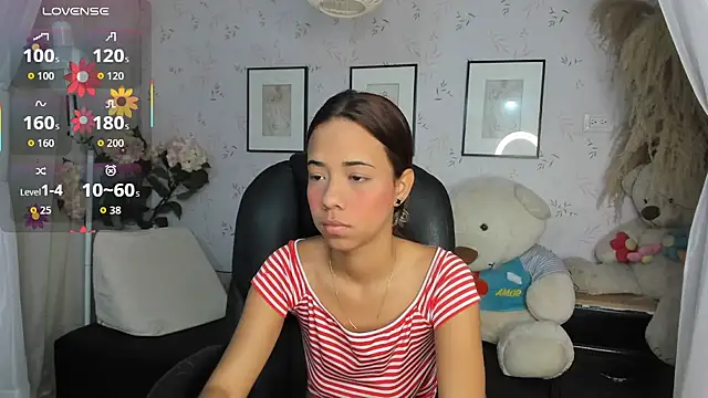 Anntonellaa online show from November 2025 12:17:01 PM