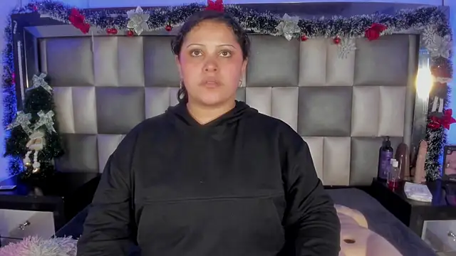 Snapshot of abbiecollins_js chatting on January 2026 04:37:02 AM abbiecollins js online show from January 2026 04:37:02 AM