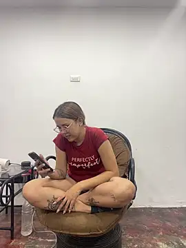 coupleyys online show from February 2026 01:18:02 AM