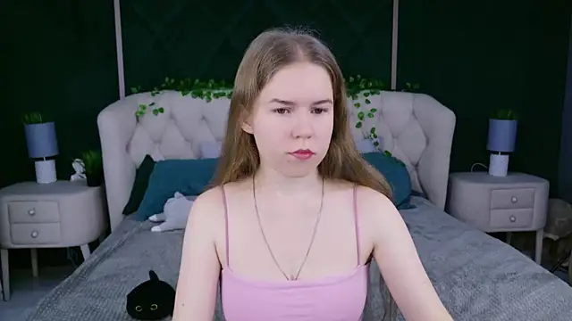 Alida Brice online show from November 2025 05:41:02 AM