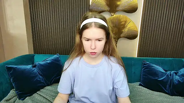 Alida Brice online show from November 2025 05:29:02 AM