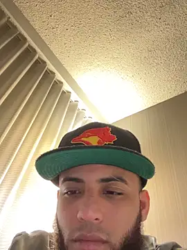 LeoPR00 online show from November 2025 11:48:02 PM