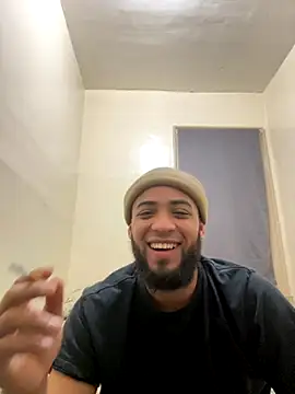 LeoPR00 online show from December 2025 02:50:02 AM