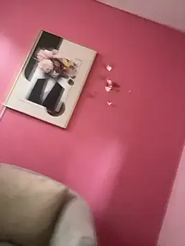 PrettyTiana  online show from December 2025 08:39:01 PM