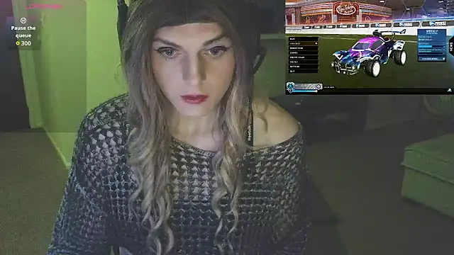 Snapshot of EnbyGamerChick chatting on September 2025 06:03:01 AM EnbyGamerChick online show from September 2025 06:03:01 AM