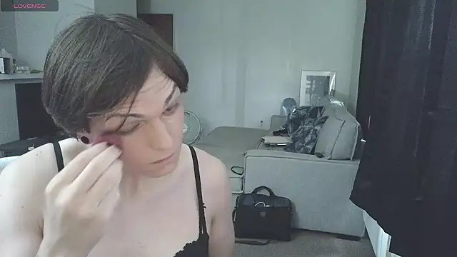 Snapshot of EnbyGamerChick chatting on September 2025 05:28:01 PM EnbyGamerChick online show from September 2025 05:28:01 PM