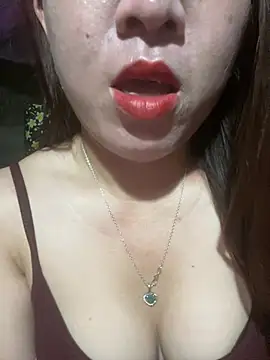 Luna-ass online show from March 2026 11:42:01 PM