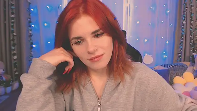 Snapshot of AlissaKiss1 chatting on November 2025 06:24:02 AM AlissaKiss1 online show from November 2025 06:24:02 AM