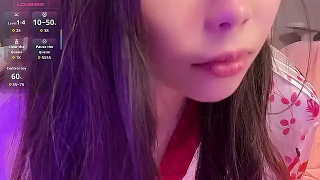 Snapshot of Sweet-taiyang chatting on October 2025 03:56:02 PM Sweet-taiyang online show from October 2025 03:56:02 PM