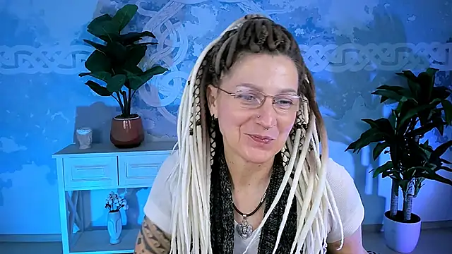 UmaSpace online show from December 2025 05:13:01 AM