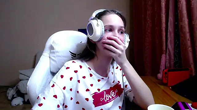 SharybbFace online show from October 2025 03:13:01 PM