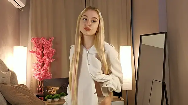 Flirty lee online show from October 2025 02:06:02 PM