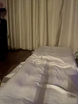 Mia Winters online show from November 2025 05:26:01 PM