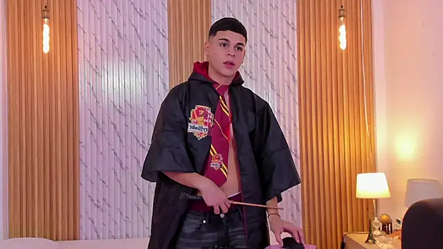 james jonnes online show from October 2025 07:59:01 PM