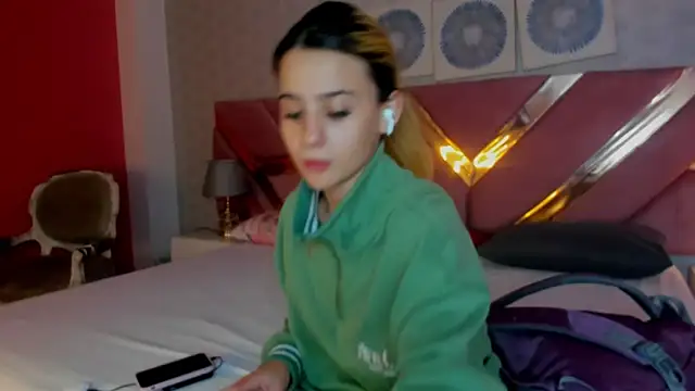 ChloeLaurentt online show from December 2025 12:43:01 PM