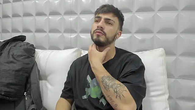 Jack Daniel   online show from November 2025 04:11:02 PM