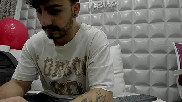 Jack Daniel   online show from December 2025 07:22:01 PM