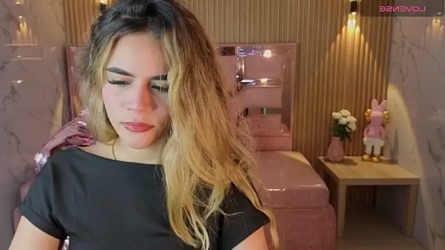 lilith4 s online show from February 2026 08:14:01 PM