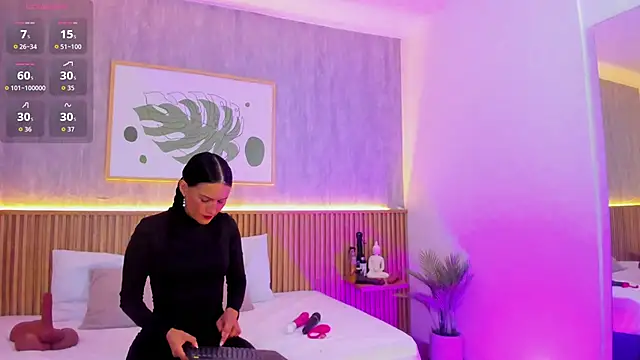 Coco-balenciaga online show from September 2025 11:22:02 AM