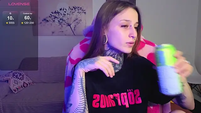 LilithPoison online show from October 2025 06:06:01 PM