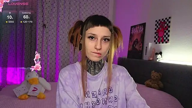 LilithPoison online show from October 2025 06:03:02 PM