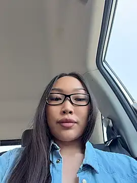 Snapshot of AdriaNochi chatting on July 2026 10:18:02 AM AdriaNochi online show from July 2026 10:18:02 AM