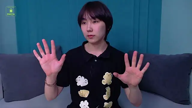 HeejinWang online show from April 2026 08:04:01 PM