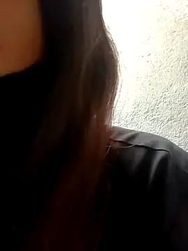 Aaisha-16 online show from November 2025 02:44:01 AM