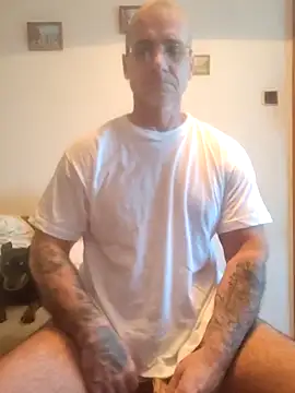 Snapshot of chcem1975 chatting on October 2025 07:28:01 AM chcem1975 online show from October 2025 07:28:01 AM