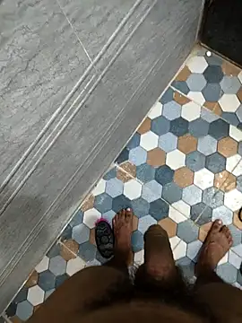 bold guy 1234 online show from October 2025 04:54:01 AM