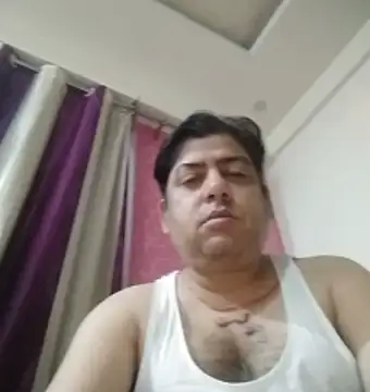 Snapshot of Love40777 chatting on May 2026 06:37:02 PM Love40777 online show from May 2026 06:37:02 PM