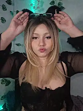 MegXo online show from January 2026 06:16:01 AM