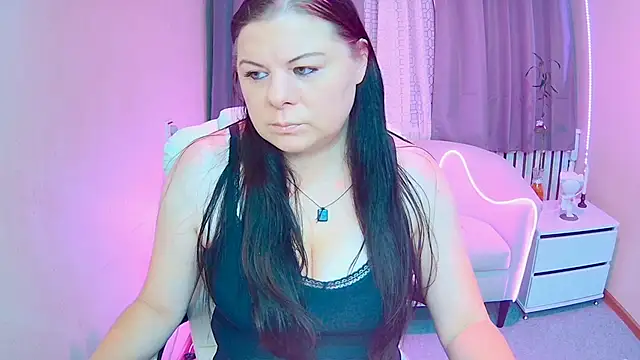 Snapshot of BritneyRaine chatting on November 2025 07:08:02 AM BritneyRaine online show from November 2025 07:08:02 AM